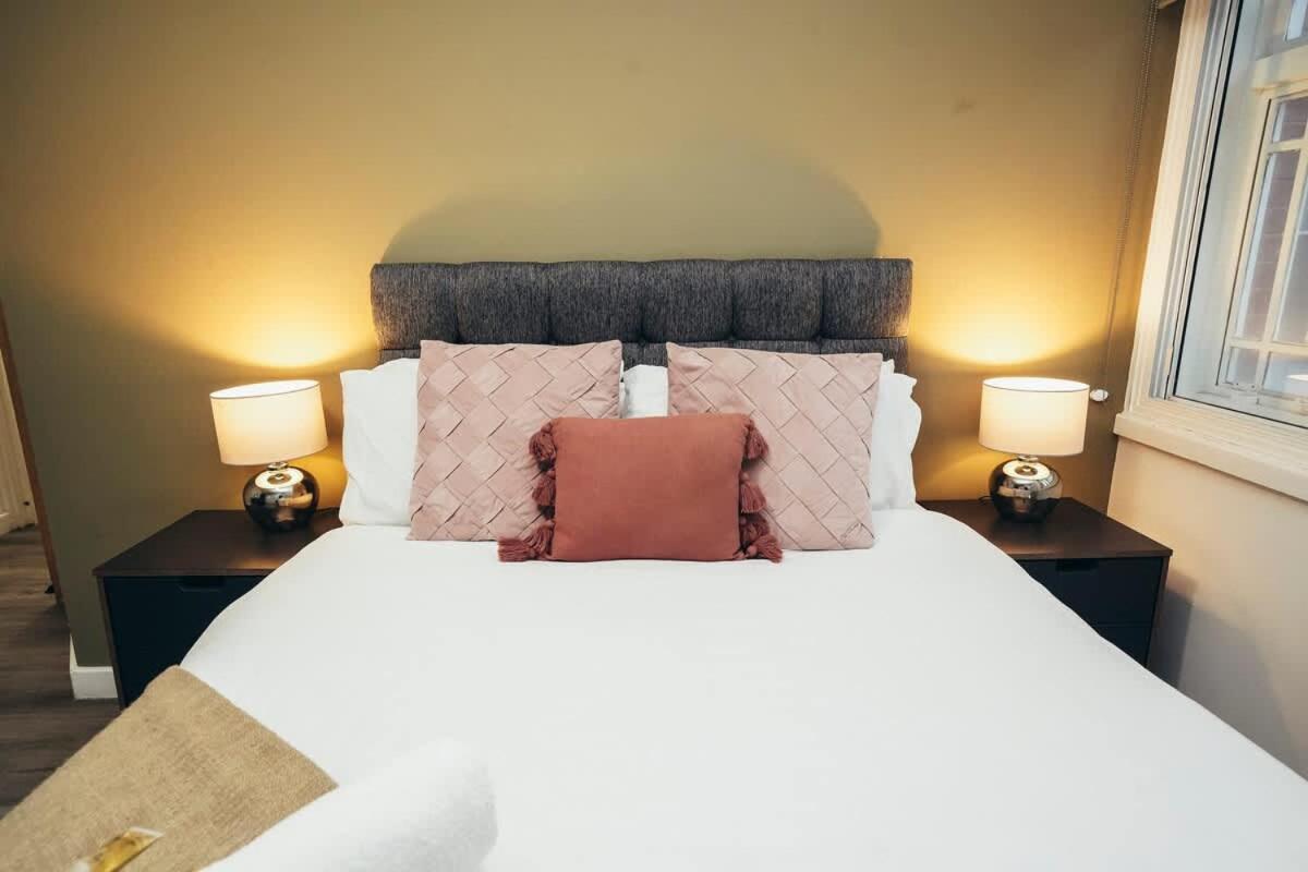 2Br City Centre Apt, Self Check In, Wifi, By Derbnb Sheffield Dış mekan fotoğraf