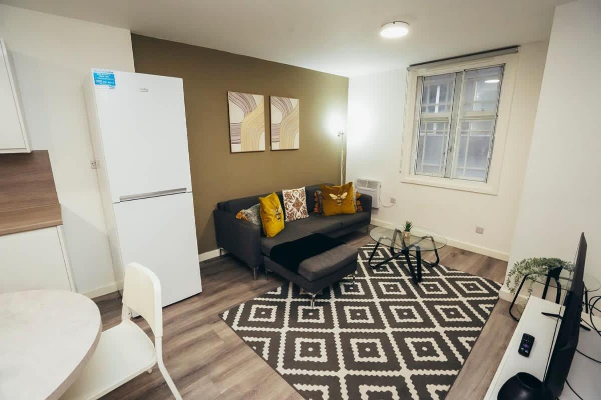 2Br City Centre Apt, Self Check In, Wifi, By Derbnb Sheffield Dış mekan fotoğraf