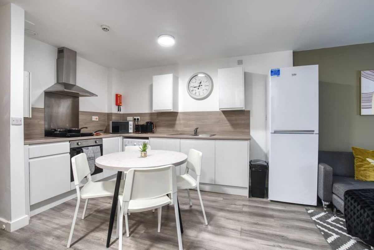 2Br City Centre Apt, Self Check In, Wifi, By Derbnb Sheffield Dış mekan fotoğraf