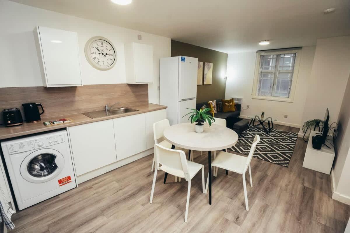 2Br City Centre Apt, Self Check In, Wifi, By Derbnb Sheffield Dış mekan fotoğraf